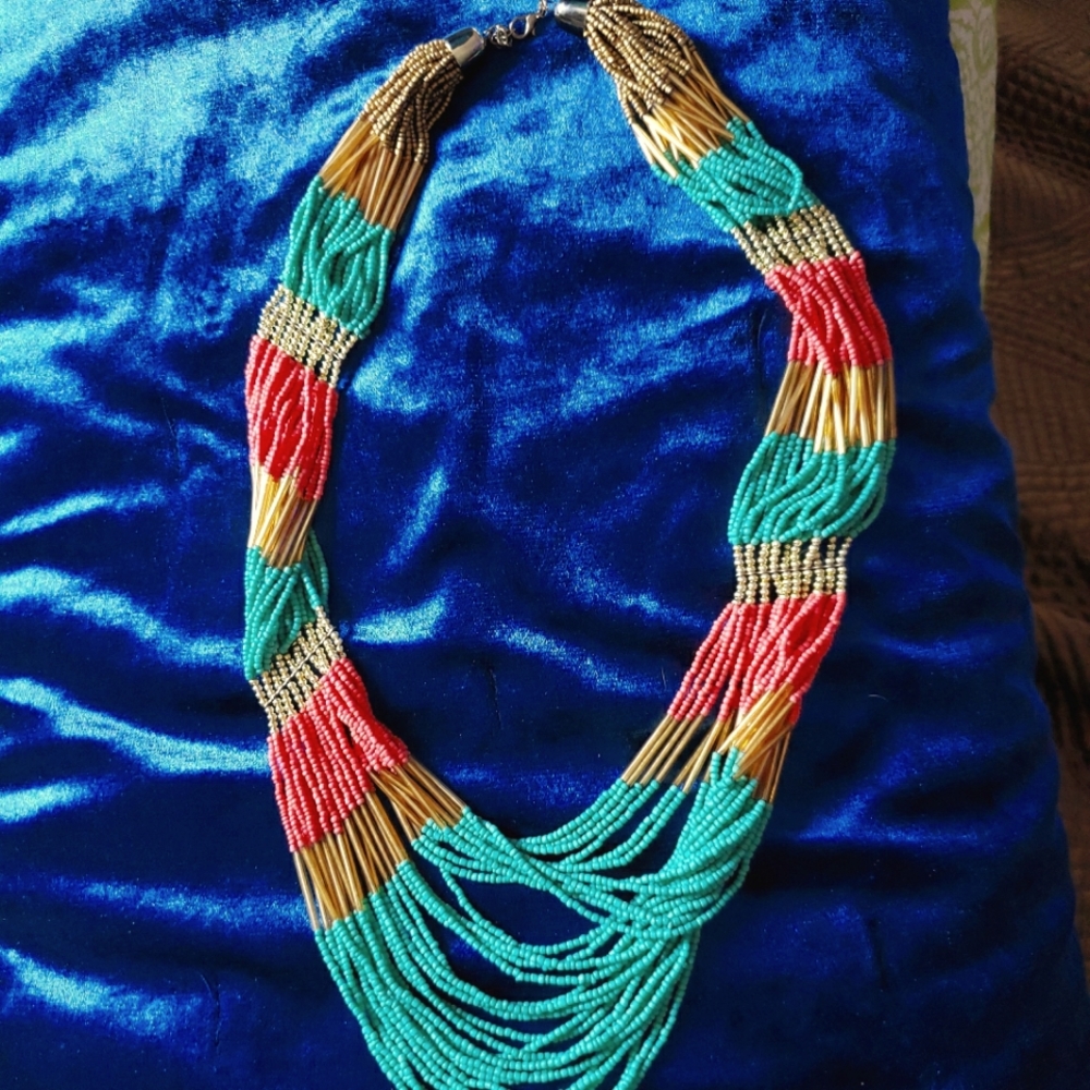 Women's boho beaded necklace